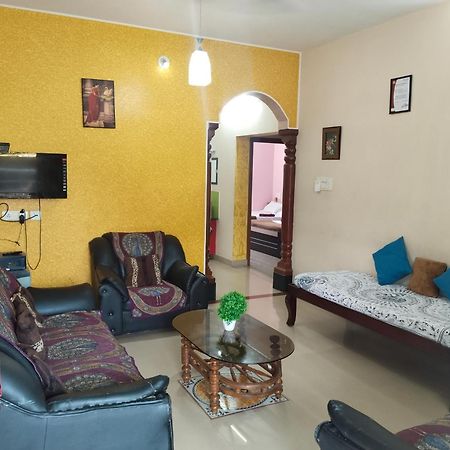 Maanyatha Home Stay Манипала Екстериор снимка