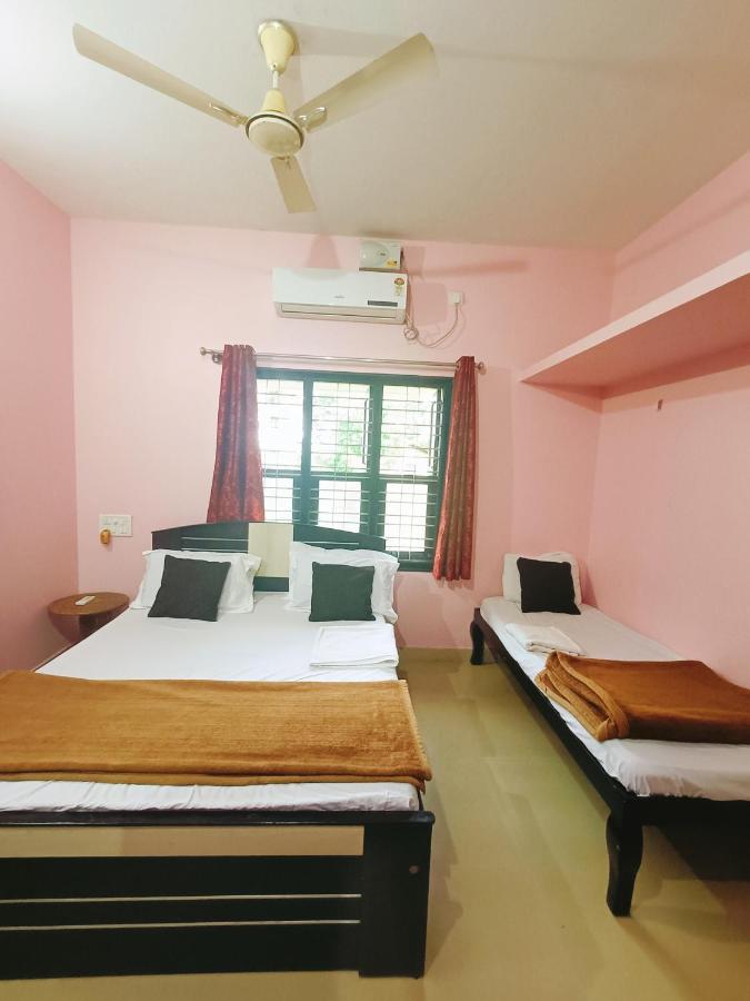 Maanyatha Home Stay Манипала Екстериор снимка